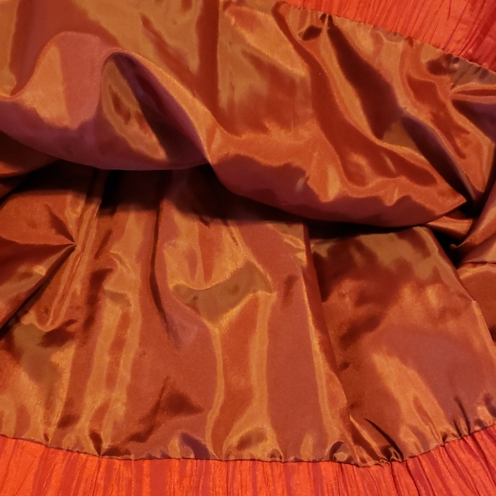 Dress - Picture 7 of 7